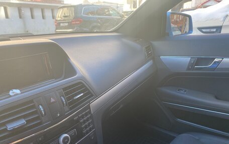 Mercedes-Benz E-Класс, 2010 год, 1 490 000 рублей, 28 фотография