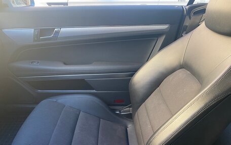 Mercedes-Benz E-Класс, 2010 год, 1 490 000 рублей, 27 фотография