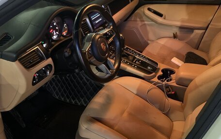 Porsche Macan I рестайлинг, 2017 год, 3 820 000 рублей, 5 фотография