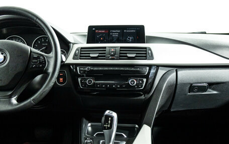 BMW 3 серия, 2017 год, 1 749 585 рублей, 14 фотография