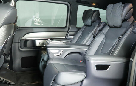 Mercedes-Benz V-Класс, 2025 год, 19 000 000 рублей, 10 фотография