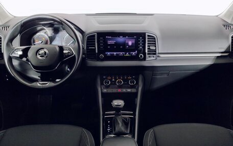 Skoda Karoq I, 2021 год, 2 300 000 рублей, 8 фотография