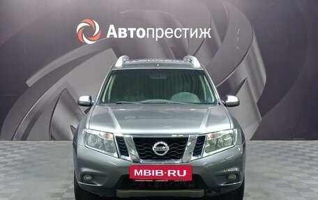 Nissan Terrano III, 2016 год, 1 070 000 рублей, 2 фотография
