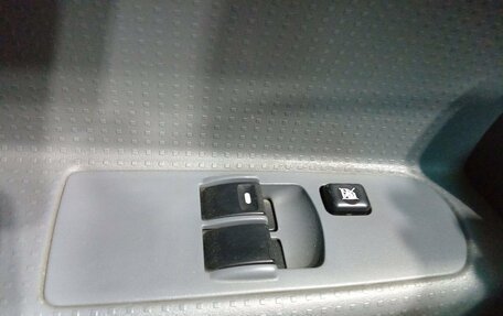 Mitsubishi Colt VI рестайлинг, 2005 год, 235 000 рублей, 12 фотография