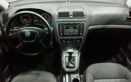 Skoda Octavia, 2012 год, 940 000 рублей, 11 фотография