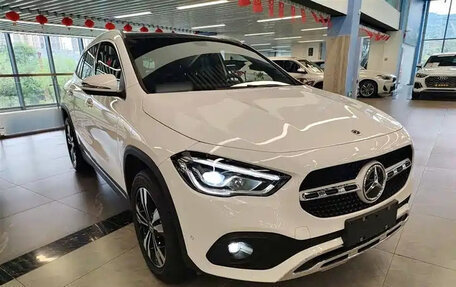 Mercedes-Benz GLA, 2022 год, 1 888 000 рублей, 3 фотография