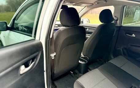 KIA Rio IV, 2018 год, 1 080 000 рублей, 10 фотография