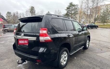Toyota Land Cruiser Prado 150 рестайлинг 2, 2014 год, 2 900 000 рублей, 3 фотография