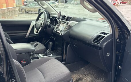 Toyota Land Cruiser Prado 150 рестайлинг 2, 2014 год, 2 900 000 рублей, 25 фотография