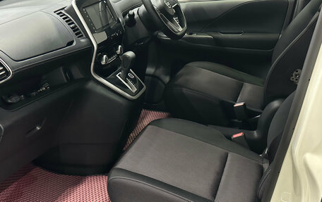 Nissan Serena IV, 2017 год, 2 140 000 рублей, 7 фотография