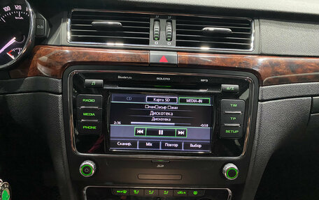 Skoda Superb III рестайлинг, 2011 год, 1 150 000 рублей, 10 фотография