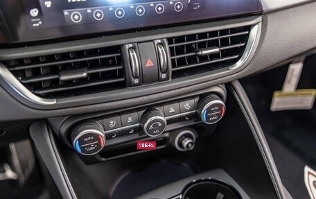 Alfa Romeo Giulia II, 2025 год, 8 115 600 рублей, 27 фотография