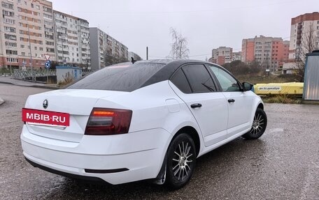 Skoda Octavia, 2018 год, 749 999 рублей, 3 фотография