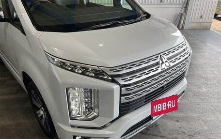 Mitsubishi Delica D:5 I, 2022 год, 2 918 000 рублей, 6 фотография