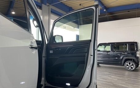 Mitsubishi Delica D:5 I, 2022 год, 2 918 000 рублей, 32 фотография