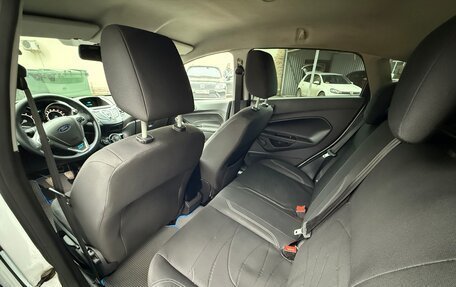 Ford Fiesta, 2018 год, 800 000 рублей, 10 фотография