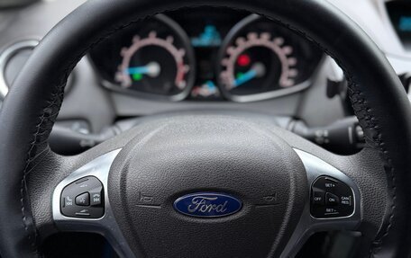 Ford Fiesta, 2018 год, 800 000 рублей, 11 фотография
