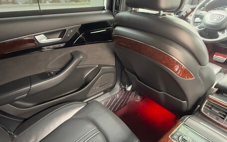 Audi A8, 2011 год, 1 500 000 рублей, 8 фотография