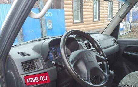 Mitsubishi Pajero Pinin, 2003 год, 450 000 рублей, 2 фотография