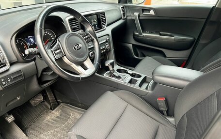 KIA Sportage IV рестайлинг, 2019 год, 2 450 000 рублей, 10 фотография