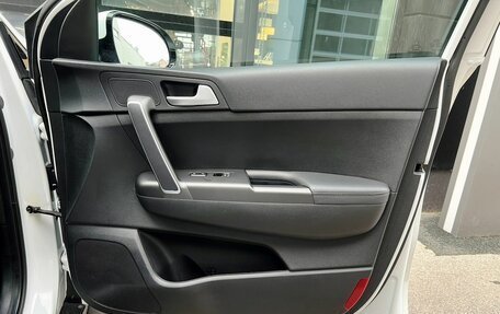 KIA Sportage IV рестайлинг, 2019 год, 2 450 000 рублей, 19 фотография