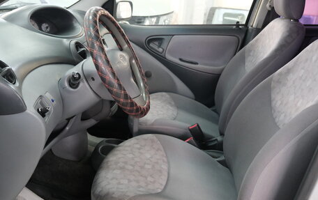 Toyota Echo, 2001 год, 399 000 рублей, 8 фотография