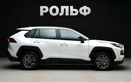 Toyota RAV4, 2025 год, 4 350 000 рублей, 5 фотография