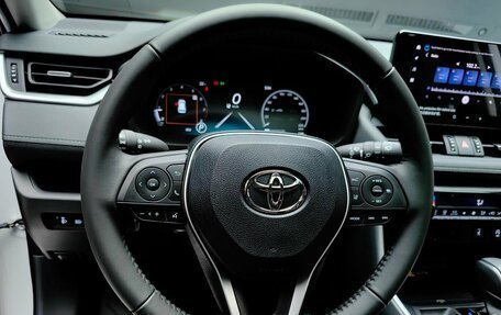 Toyota RAV4, 2025 год, 4 350 000 рублей, 21 фотография