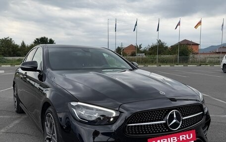 Mercedes-Benz E-Класс, 2021 год, 6 300 000 рублей, 2 фотография