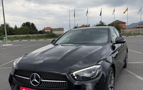 Mercedes-Benz E-Класс, 2021 год, 6 300 000 рублей, 3 фотография