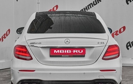 Mercedes-Benz E-Класс AMG, 2019 год, 4 720 000 рублей, 5 фотография