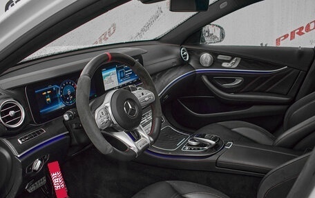 Mercedes-Benz E-Класс AMG, 2019 год, 4 720 000 рублей, 13 фотография