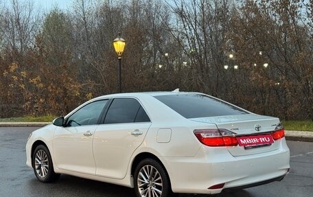 Toyota Camry, 2017 год, 2 350 000 рублей, 4 фотография