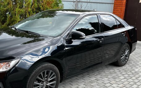 Toyota Camry, 2015 год, 1 950 000 рублей, 3 фотография