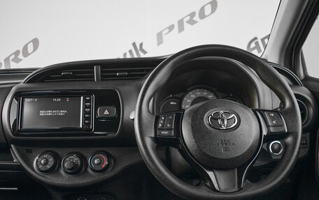 Toyota Vitz, 2019 год, 1 215 000 рублей, 14 фотография