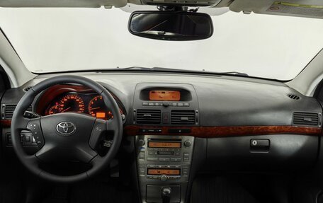 Toyota Avensis III рестайлинг, 2006 год, 750 000 рублей, 8 фотография