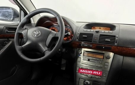 Toyota Avensis III рестайлинг, 2006 год, 750 000 рублей, 7 фотография
