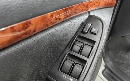 Toyota Avensis III рестайлинг, 2006 год, 750 000 рублей, 19 фотография