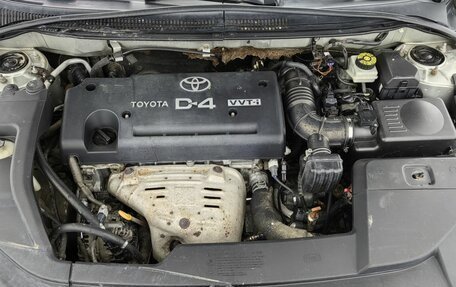 Toyota Avensis III рестайлинг, 2006 год, 750 000 рублей, 25 фотография