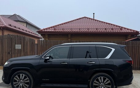 Lexus LX, 2022 год, 18 000 000 рублей, 2 фотография
