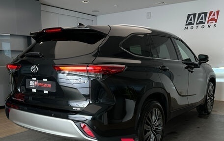 Toyota Highlander, 2025 год, 5 990 000 рублей, 5 фотография