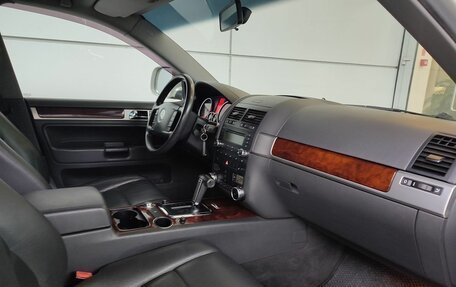 Volkswagen Touareg III, 2010 год, 1 049 000 рублей, 9 фотография