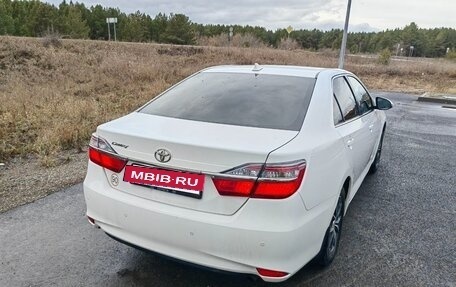 Toyota Camry, 2017 год, 2 000 000 рублей, 7 фотография
