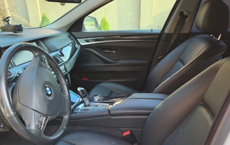 BMW 5 серия, 2013 год, 2 400 000 рублей, 7 фотография