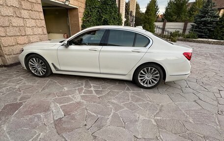 BMW 7 серия, 2016 год, 4 500 000 рублей, 8 фотография