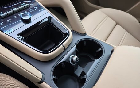 Porsche Cayenne III, 2025 год, 18 290 000 рублей, 13 фотография