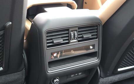 Porsche Cayenne III, 2025 год, 18 290 000 рублей, 20 фотография