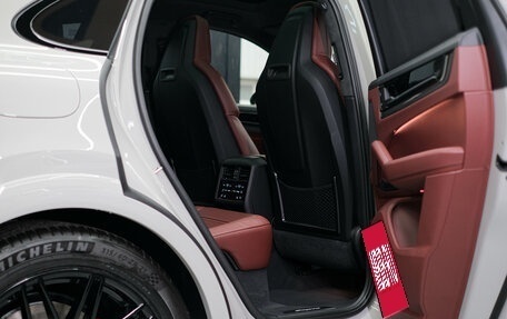 Porsche Cayenne III, 2025 год, 25 652 000 рублей, 26 фотография