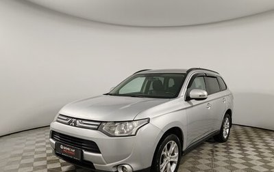Mitsubishi Outlander III рестайлинг 3, 2013 год, 1 099 000 рублей, 1 фотография