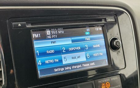 Mitsubishi Outlander III рестайлинг 3, 2013 год, 1 099 000 рублей, 15 фотография